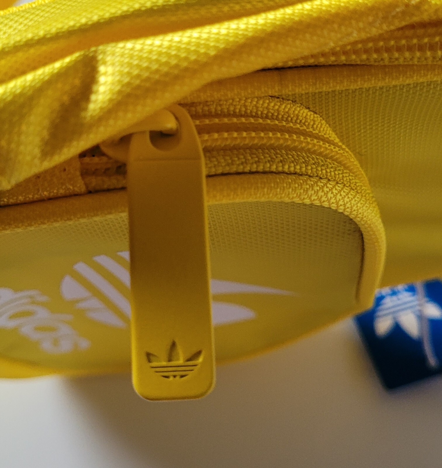 ADIDAS Originals Santiago MINI Backpack Yellow/White Travel Sports Bag