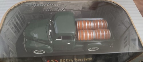 1950 Chevy Pick Up Barrels SIGNATURE MODELS Diecast 1:32 NIB Williamette Valley - Picture 2 of 5