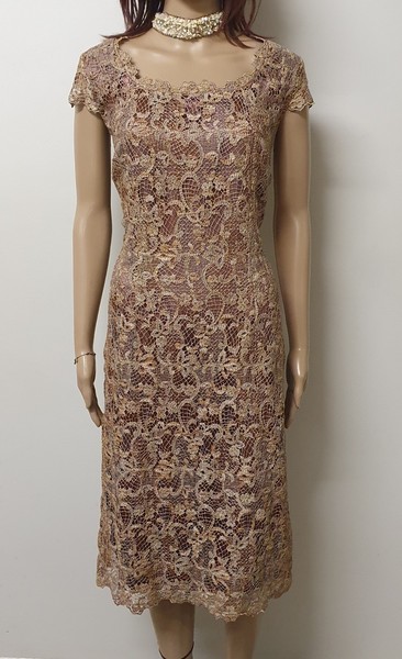 Anthea Crawford Sz 16 Gold Lace Occasion Dress. Pencil Fit . Lined.
