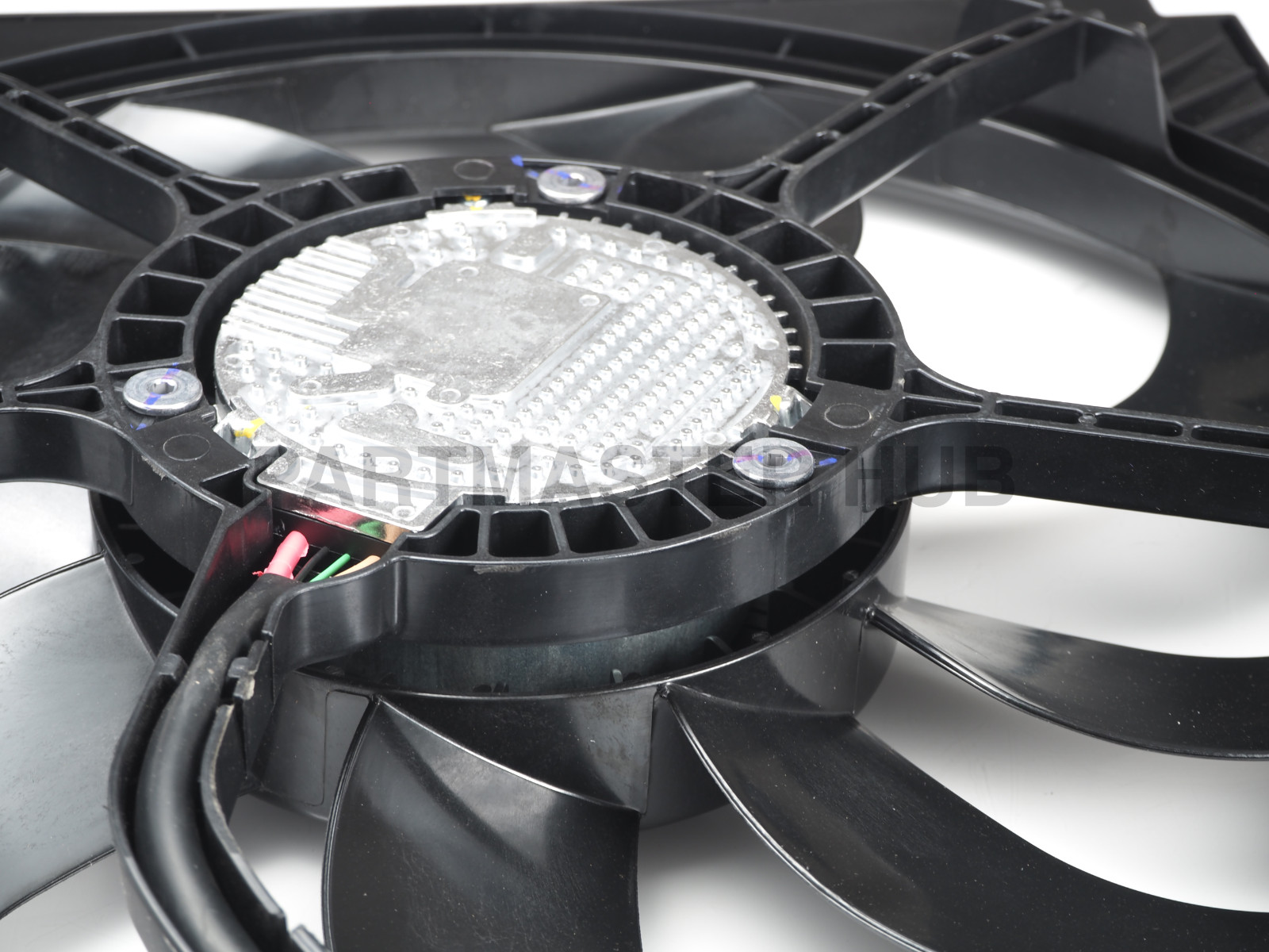 2013-2016 Maserati Ghibli Quattroporte Electric Radiator Fan - 3.0L V6 TT M157