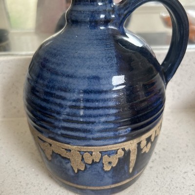 Bentham Studio Keramik Wein/Apfelwein Krug-blaues Steinzeug-handgeworfen handgefertigt