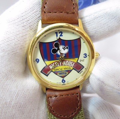 MICKEY MOUSE,Disney World ,''LE 1 of 2500'' Park Release CHARACTER WATCH,R15-10