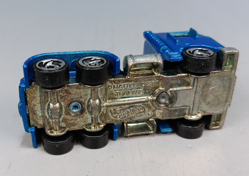 Hot Wheels Blue Kenworth 1986 - Picture 4 of 4