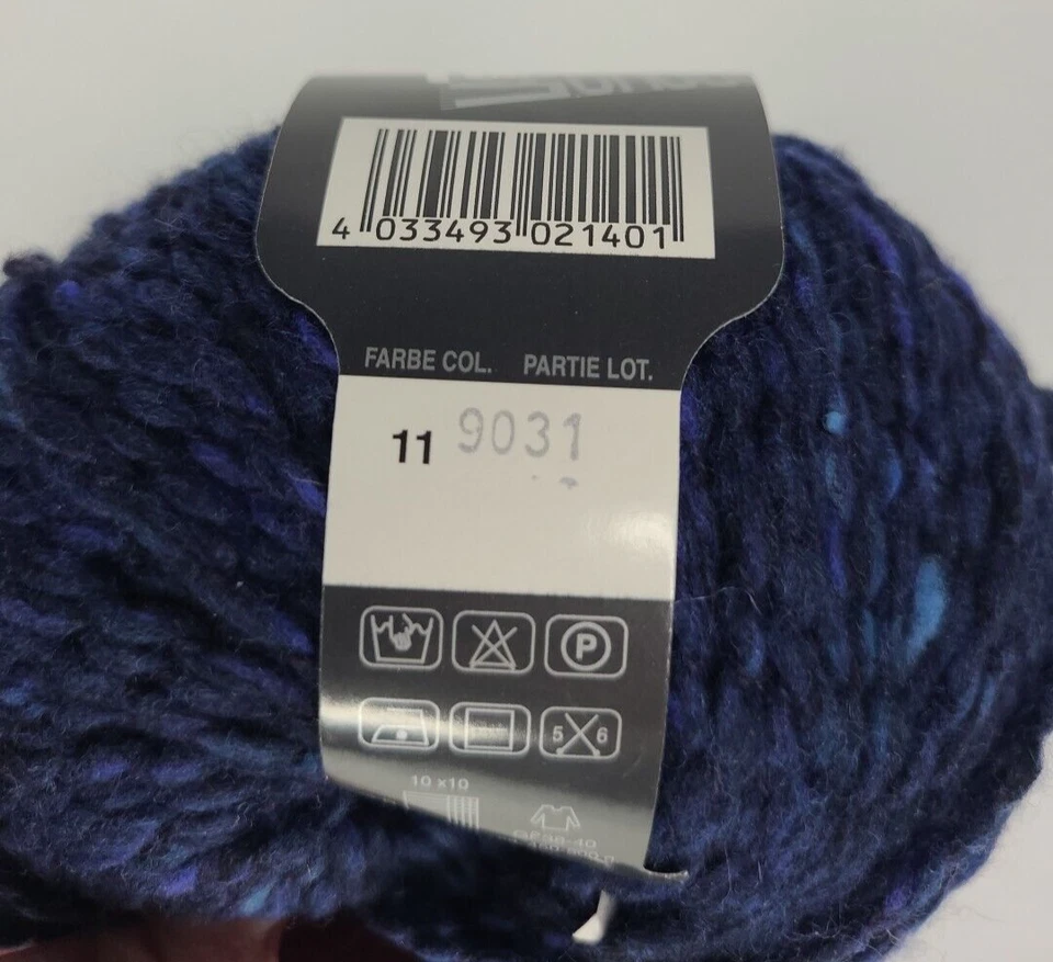 Lana Grossa Royal Tweed 100% Merino Yarn Navy 11 Mottled Dye Lot 9031 - Image 2 of 3