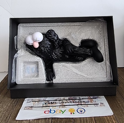 KAWS "Time Off" Vinyl Figure - Black *IN HAND READY TO SHIP* - Picture 2 of 3