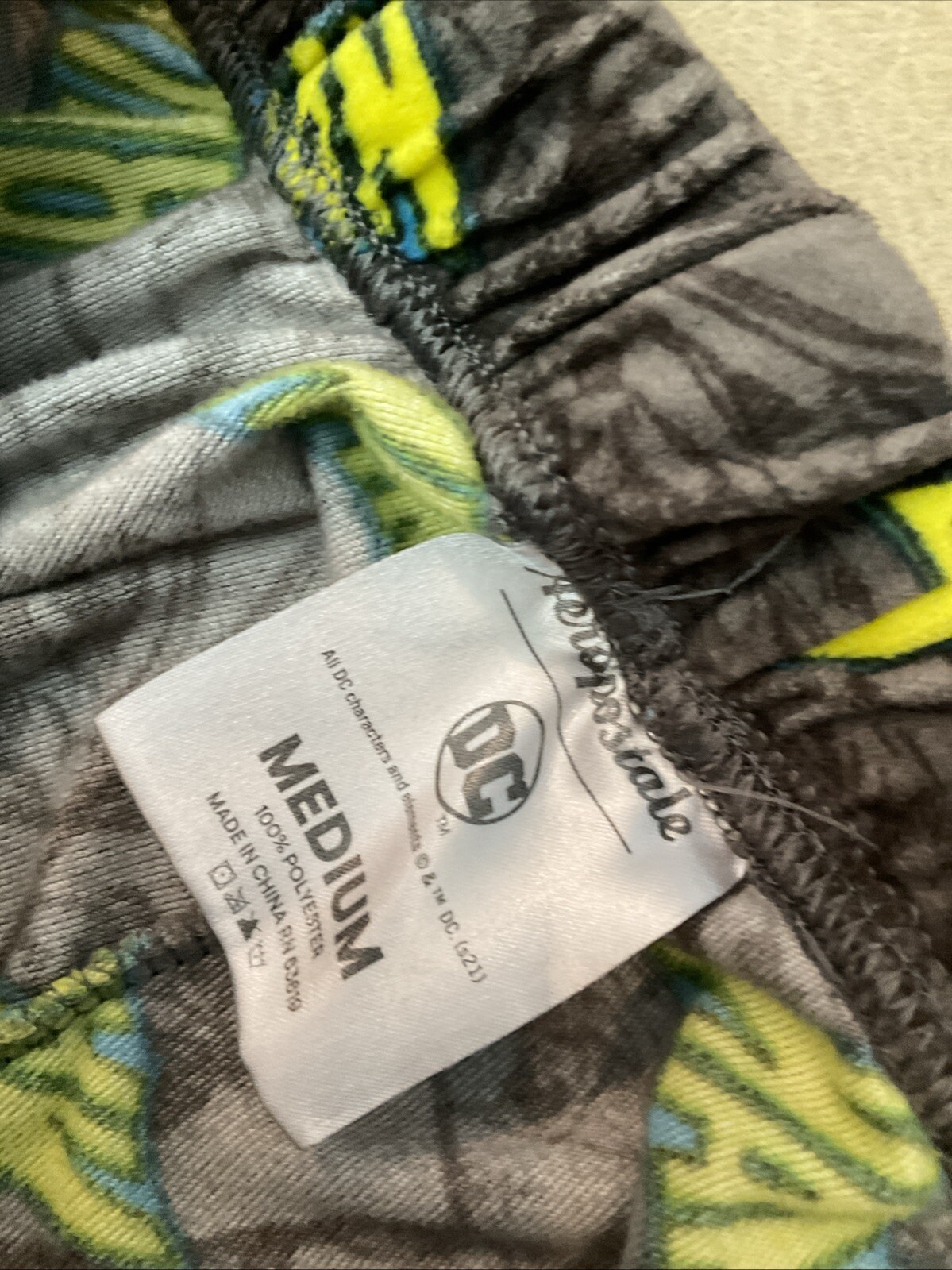 Aeropostale Men’s Velour DC Comics Batman PJ Lounge Pants Size Medium Soft Flaw image 4