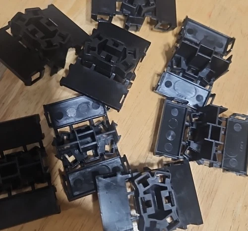 Eaton  28-3426 (7 Pcs) Switch Connector CONNECTOR BLACK FEMALE NEW