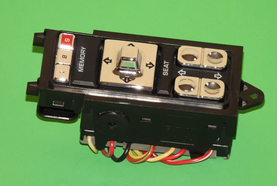 Interruptor de memoria del asiento eléctrico delantero Chrysler Imperial 1990-1993 OEM - LADO DEL CONDUCTOR Foto 2 de 4