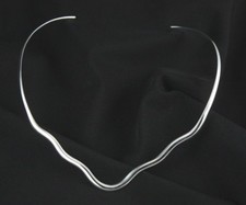 .925 STERLING SILVER Plated Choker Collar Necklace V Shape Wavy Shiny Jewelry