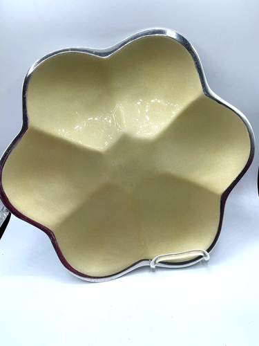 Plato para servir esmaltado dorado con flores de 6 pétalos Nambe MT0245 14-1/2 pulgadas - Imagen 2 de 6