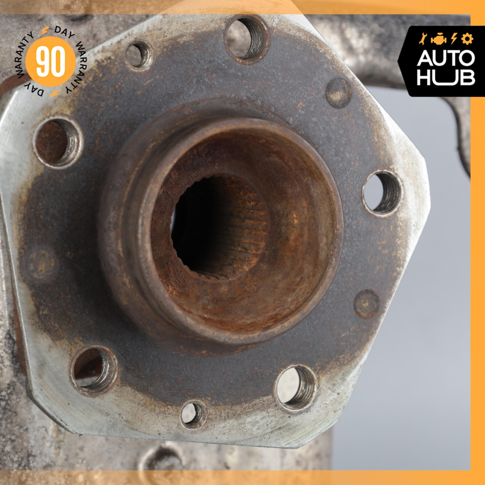 03-10 Maserati Quattroporte M139 Front Right Side Spindle Knuckle Hub OEM