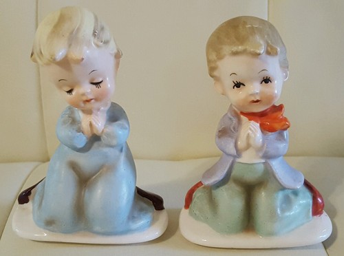 Pair of 2 Vintage Praying Children Porcelain Ceramic Figurines Collectible