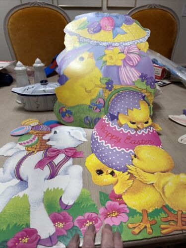 VTG EASTER CHICKS CARRYING BIG DECORATED EGG DIE CUT DECORATION