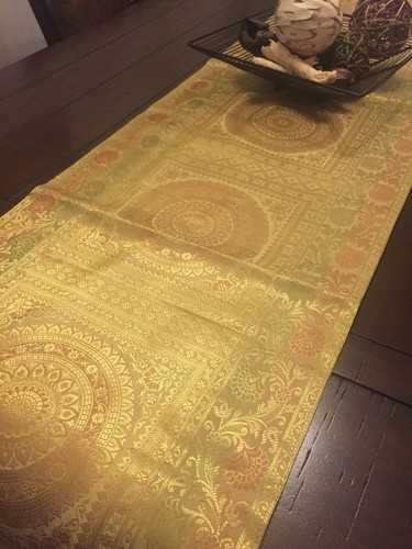 Table Runner Gold Silk Tapestry Brocade Mandala 8 to 10 Seater Runner Decor Gift - 第 4/8 張圖片