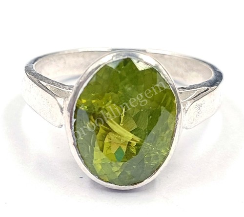 Anillo de plata granate verde natural corte ovalado de 20,75 quilates talla 8 gemas EGL 5 MRB - Imagen 2 de 6