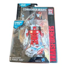 Transformers Combiner Wars First Aid Mosc Comp. Mint