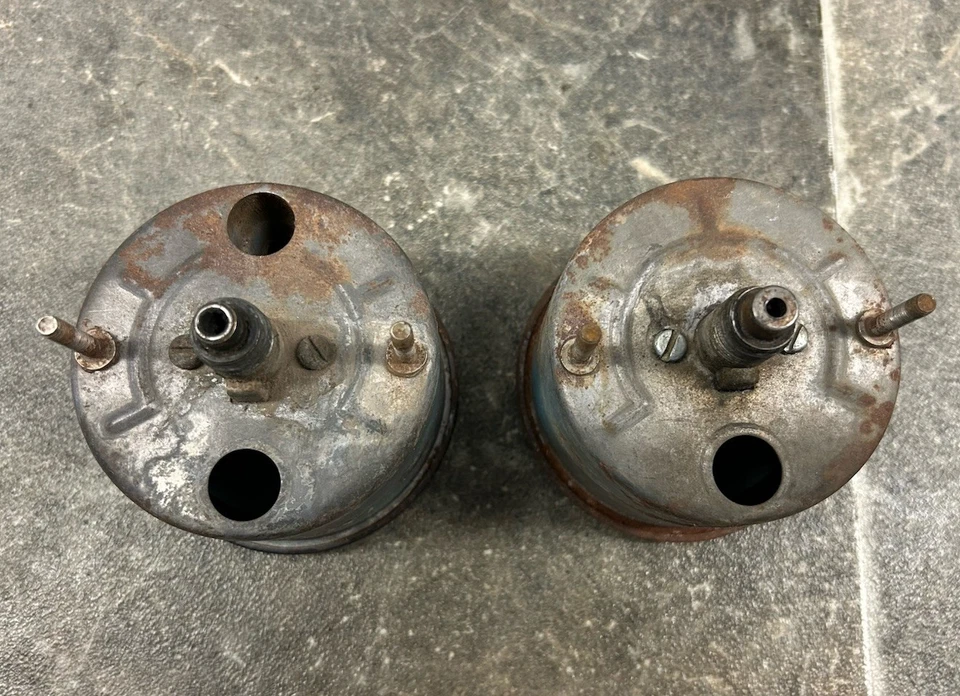 Velocímetro y tacómetro Mack Truck Foto 2 de 4