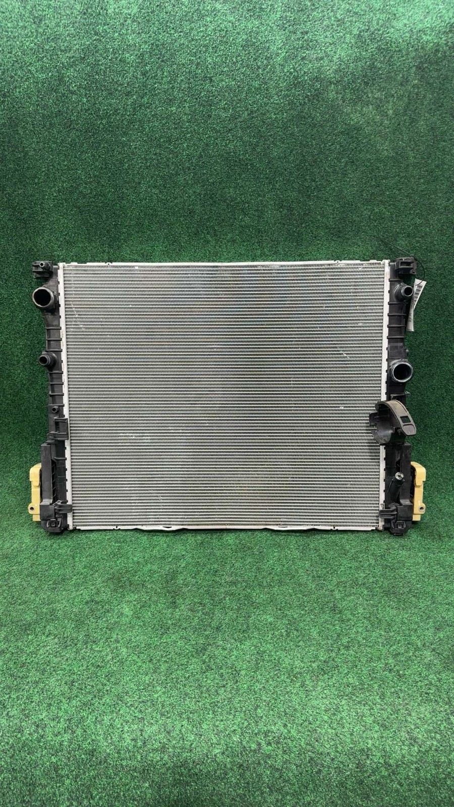 2016-2022 BMW 740I Engine Front Primary Radiator OEM 17118743663