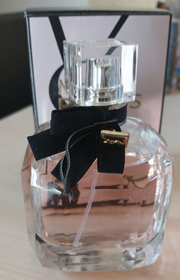Yves Saint Laurent Mon Paris Parfum Flakon mit OVP