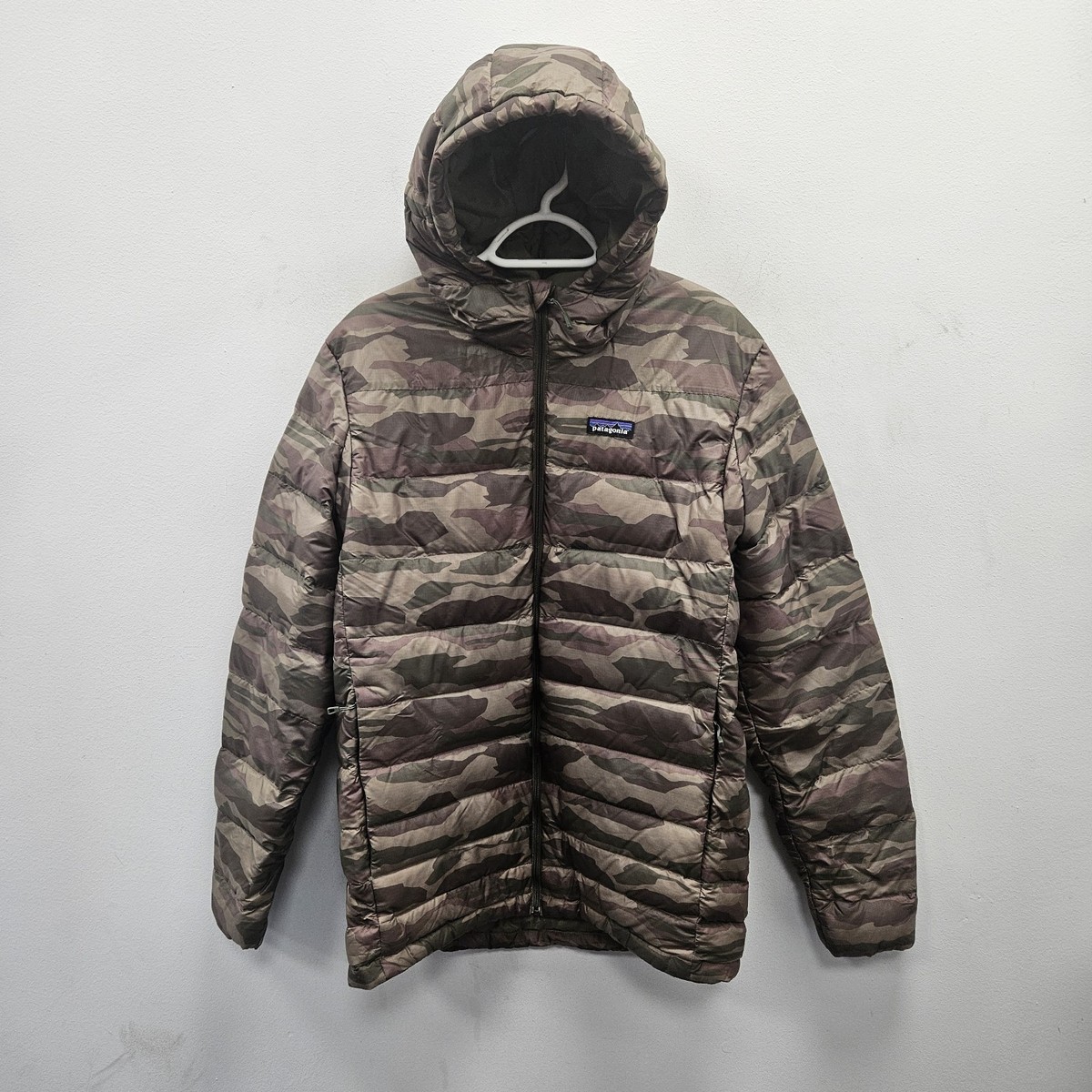 Patagonia Hi Loft Down Sweater Puffer Camouflage Coat Hooded