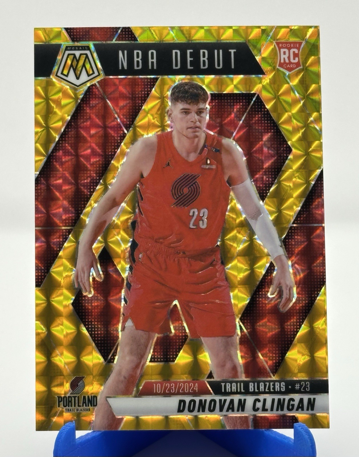 2024-2025 Mosaic Donovan Clingan Gold Rookie NBA Debut /10