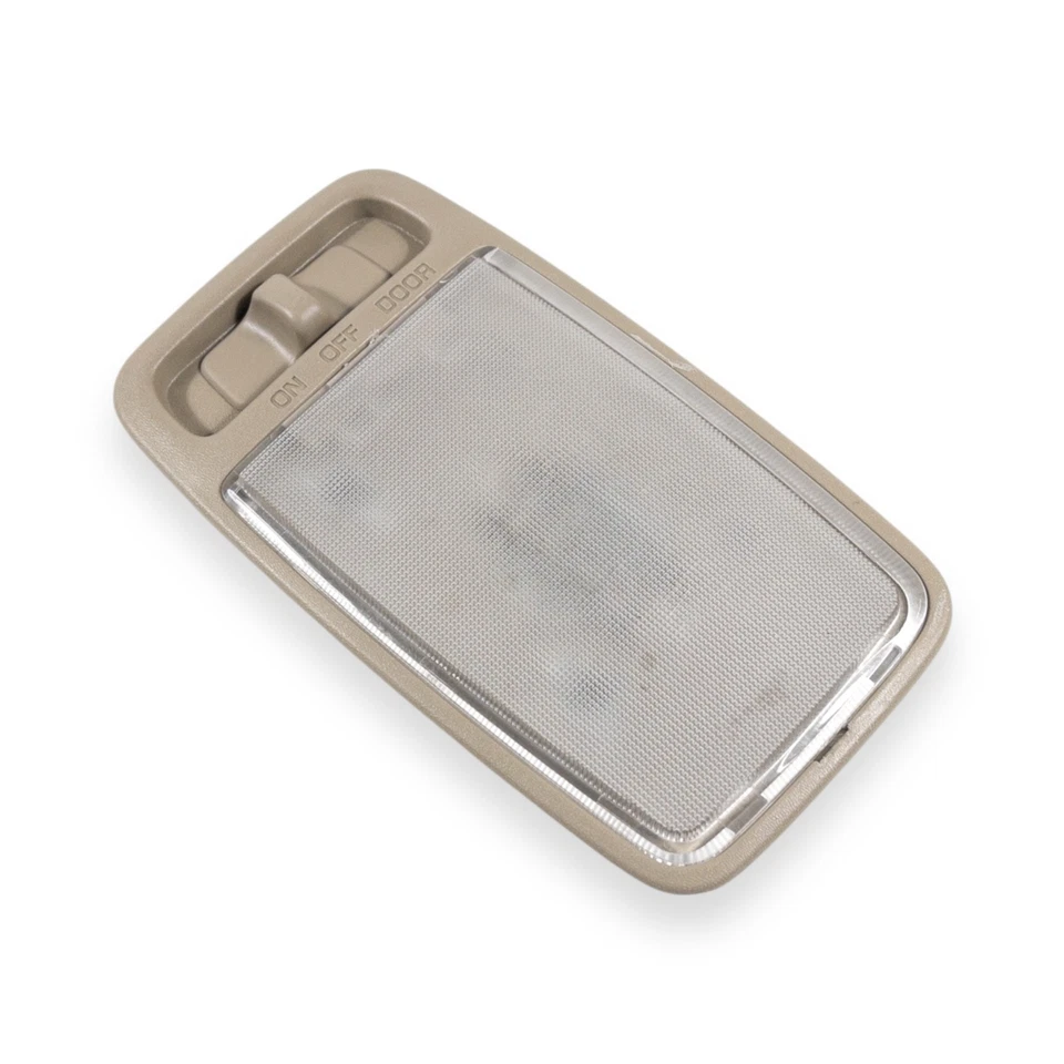 Luz de mapa de techo cúpula central trasera superior Toyota y Lexus *VERSIÓN ENCHUFE INVERSO* Foto 3 de 4