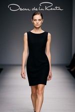 Oscar De La Renta Wool Dress Sz 4 Silk Lining LBD Classic Designer