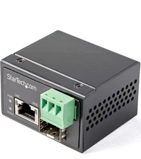 StarTech PoE+ Industrial Fiber to Ethernet Media Converter IMC1GSFP30W
