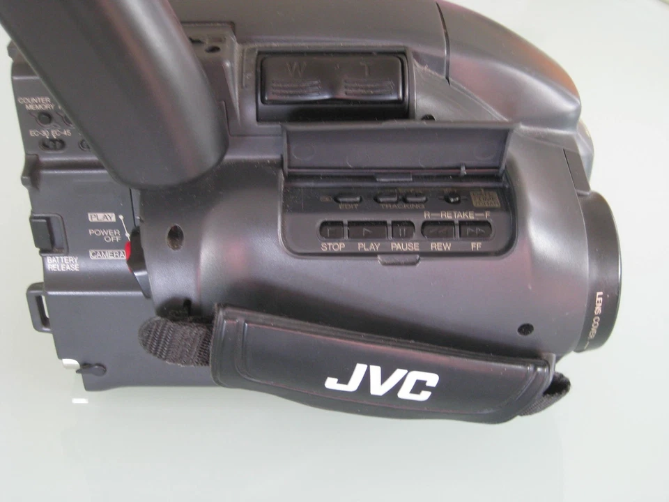 JVC GR-AX46 Video Recorder / Camera / CamCorder - Bild 4 von 4
