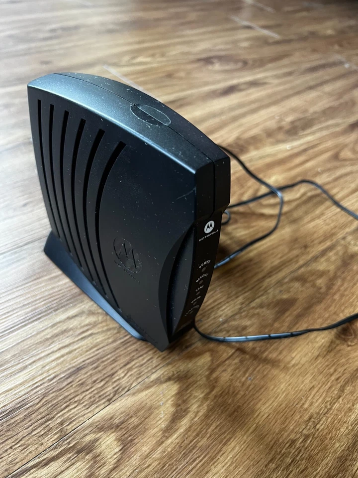 Modem Motorola SURFboard SB5101U Cable Modem Hi Speed Internet - Image 2 of 4