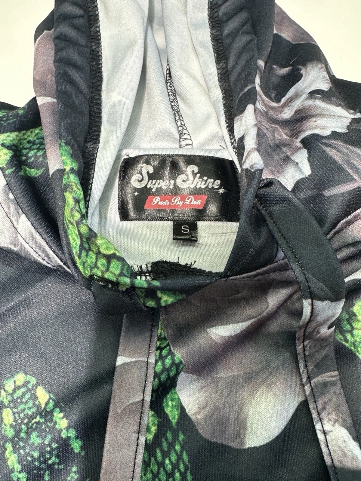 VETEMENTS Drill abbigliamento azienda felpa super lucida grafica serpenti e rose uomo taglia S