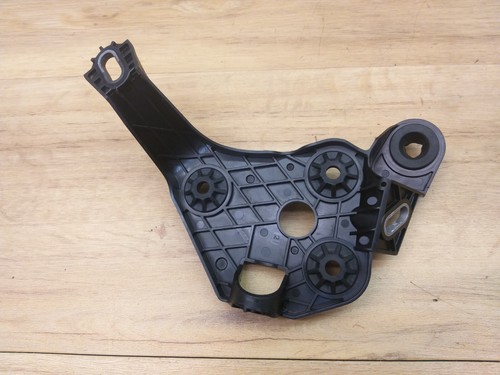 Mercedes W213 E200d Bj.2017 ABS Block Träger Halter Halterung A2134300410