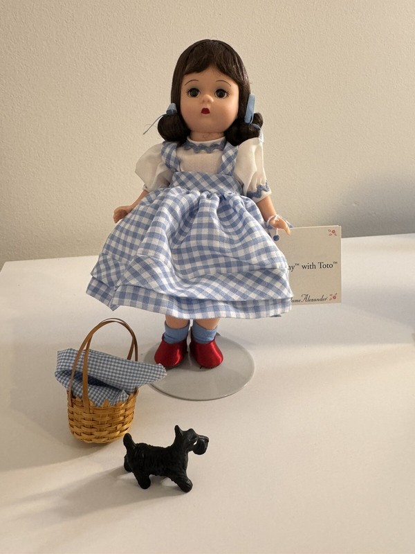 Madame Alexander Doll - Dorothy and Toto 13201
