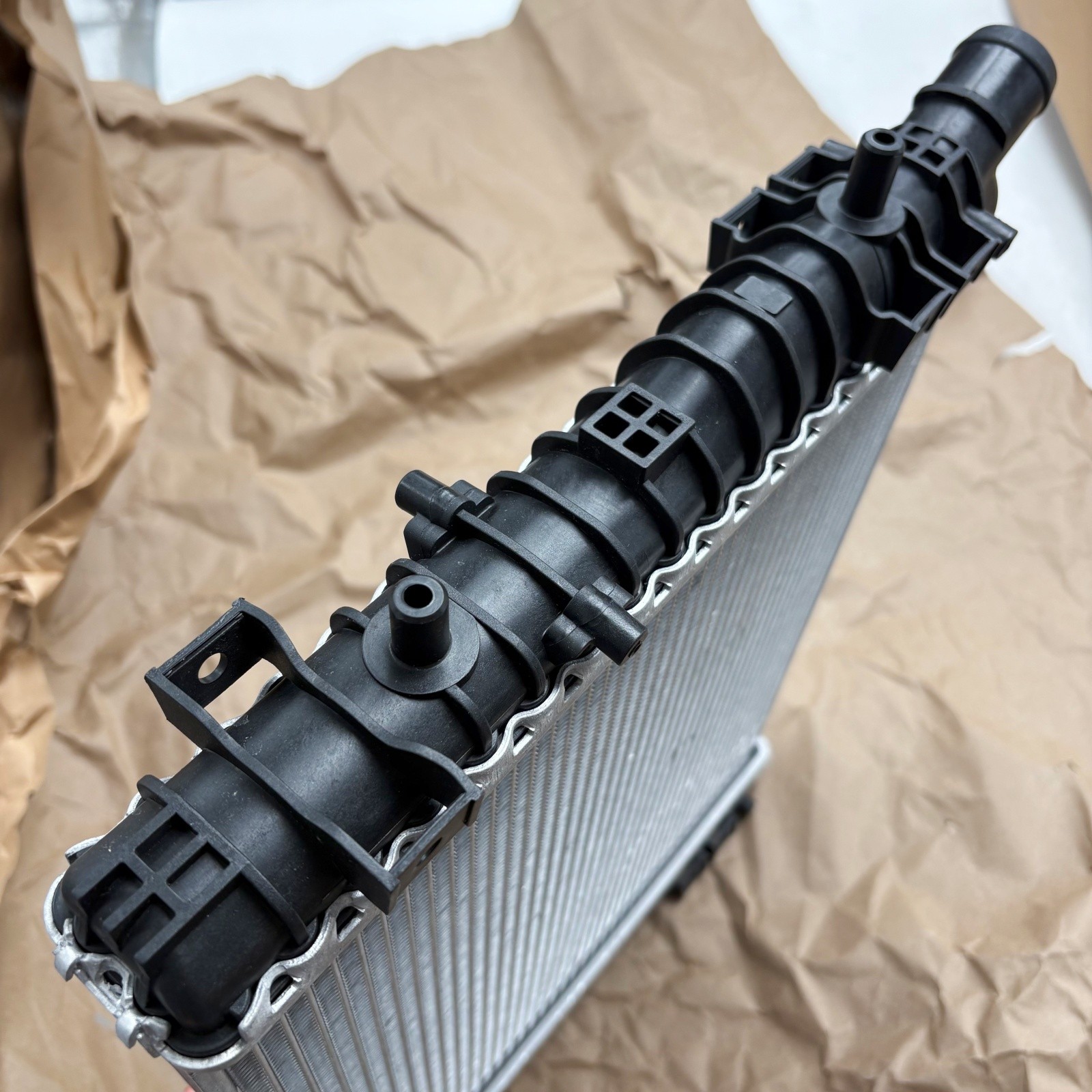 Audi R8 Spyder 2007-2015 Radiator P/N 420121252B
