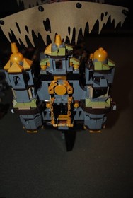 LEGO 71042 Pirates of the Caribbean  Silent Mary w/ Instructions & Mini-Figures