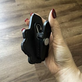 Power Clip NES Power Glove Chip Clip Retro 80s Nintendo Collectible Snack Saver