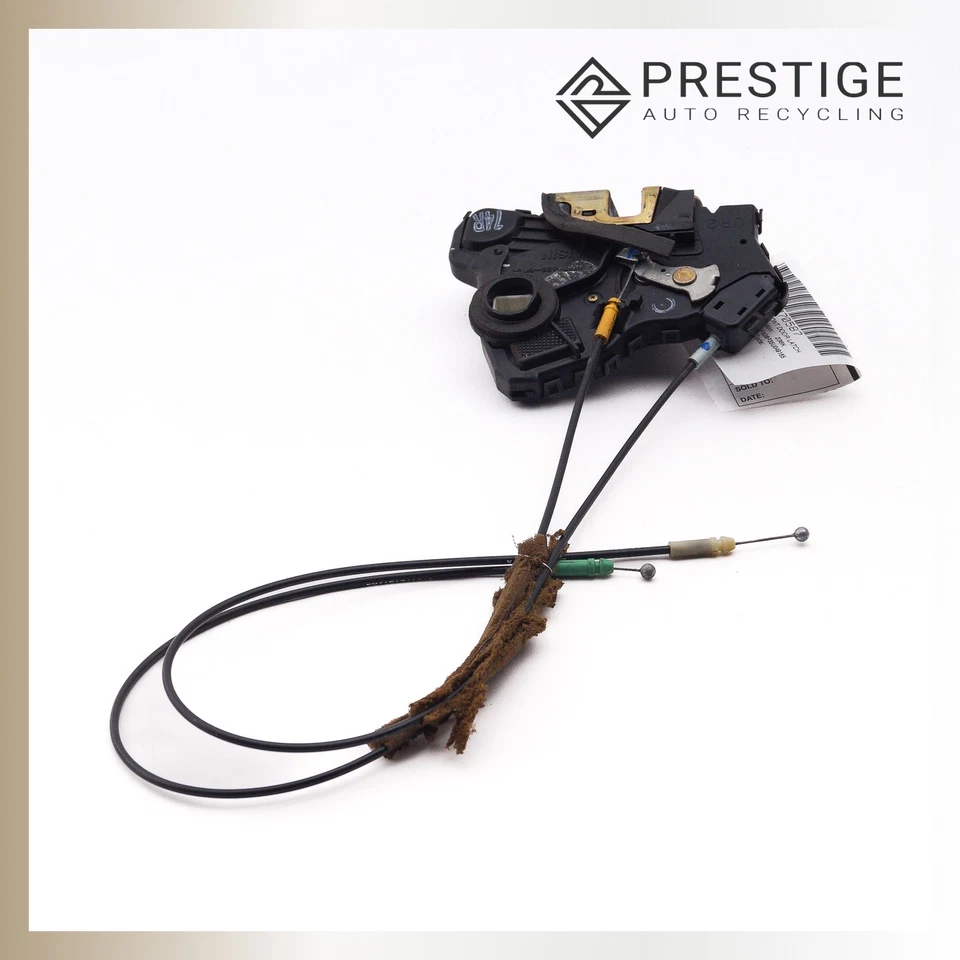 Actuador de cierre de puerta delantero derecho Toyota Solara 2002-2008 69030-0E010 Foto 3 de 4