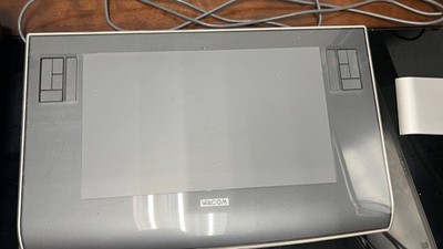 Wacom Intuos3 PTZ-1230 Large USB Graphics Tablet 12 ×19  w/ Pen & Cable