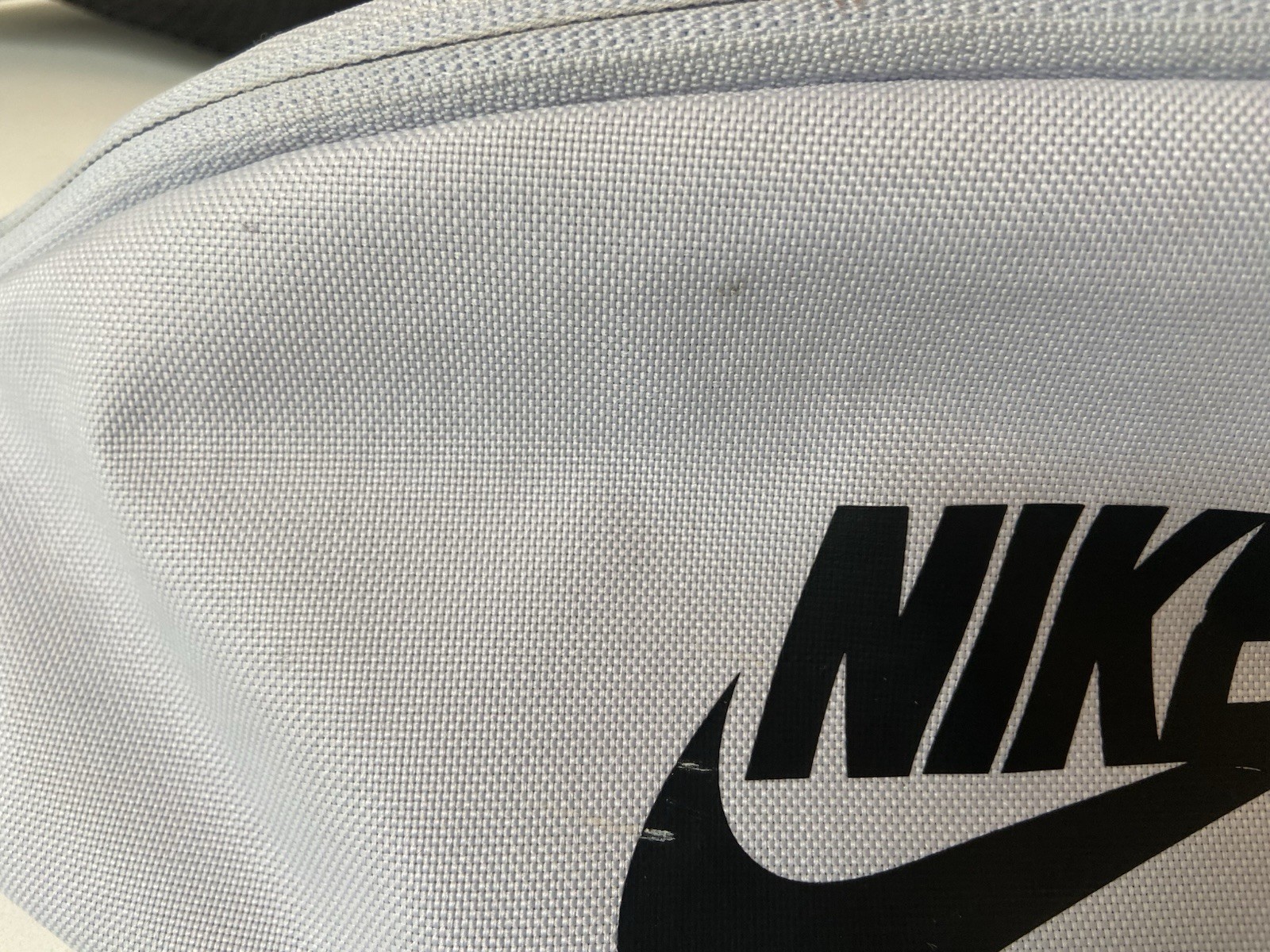 Nike Women’s Girls Adjustable Hip Pack Bum Bag Fanny Pack Waist Bag Lavender thumbnail 8