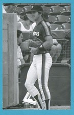 Denny Walling (1985) Houston Astros Vintage Baseball Postcard PP00844