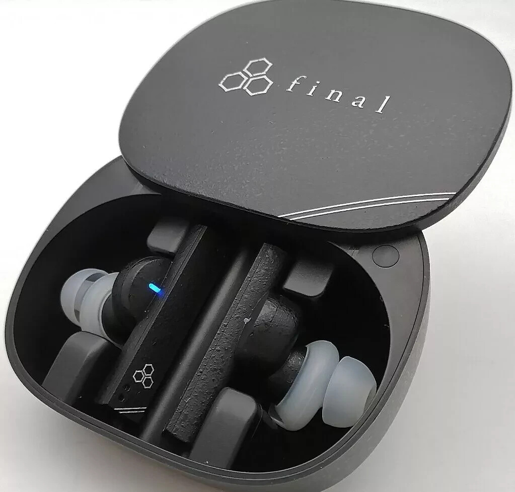 FINAL ZE8000 MK2 Truly Wireless Earphones Earbuds 8K Audio FINAL ZE8000 MK2 Truly Wireless Earphones Earbuds 8K Audio
