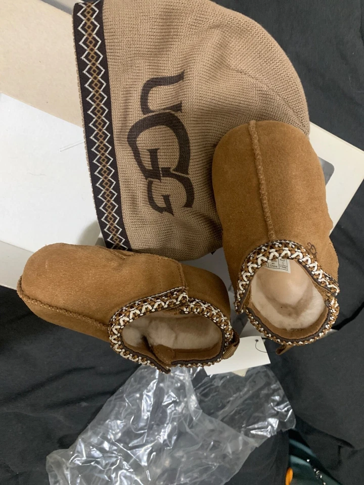 Ugg Baby Tasman & Ugh Gorro Talla 04/05 12-18 Meses Foto 3 de 4