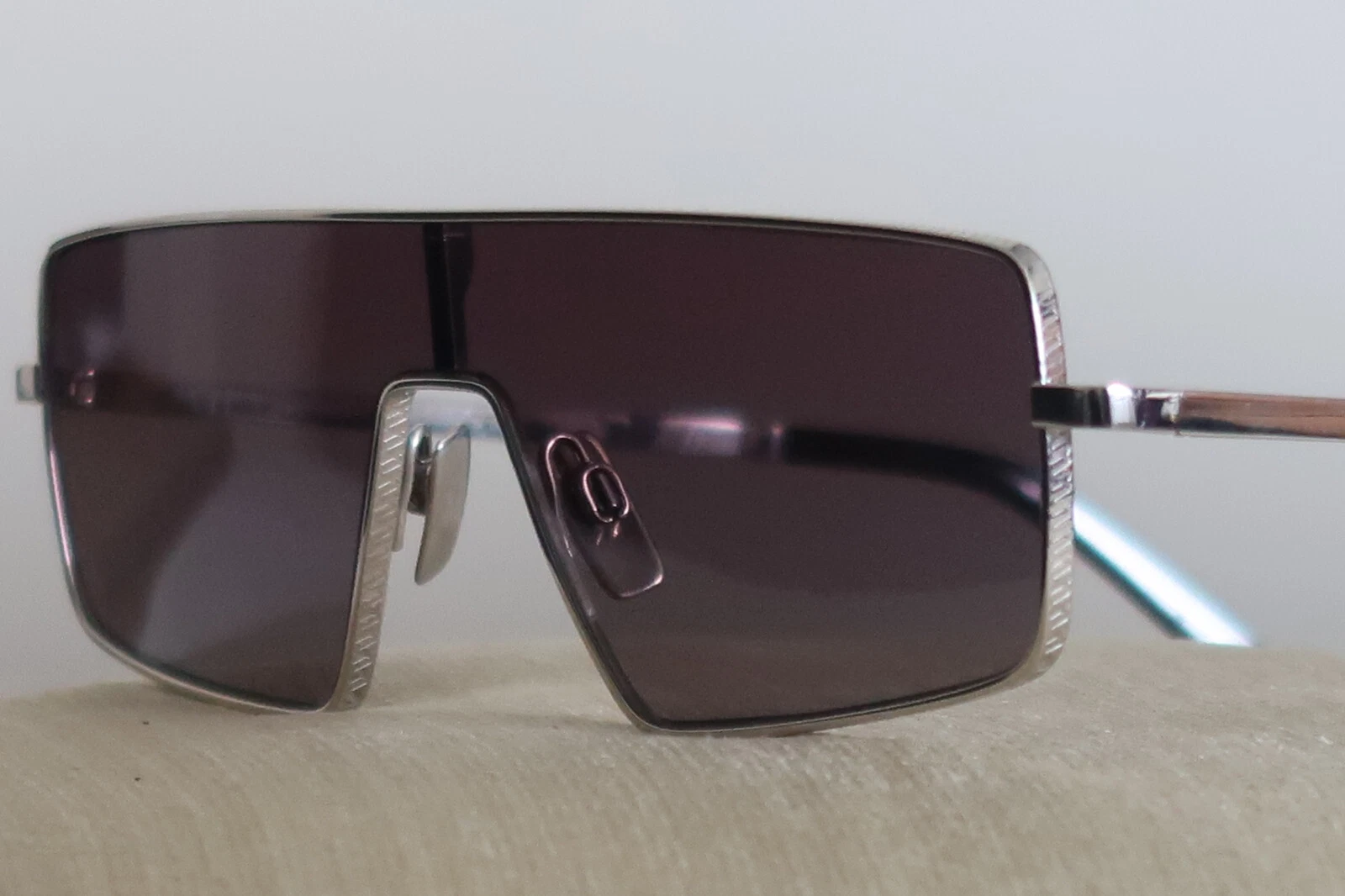 MOTEUR LUNETTES DE SOLEIL VIU THE SUPREME TOURNÉ CHROME NOIR VACANCES & MODE BEAUTÉ
