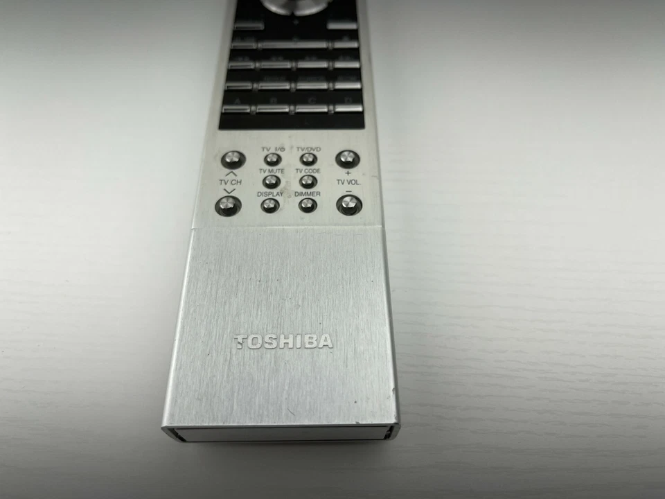 remote - Image 2 of 4