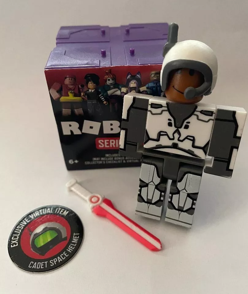 Roblox Series 11 WAR SIMULATOR: SPACE TROOPER With Unused Virtual Code