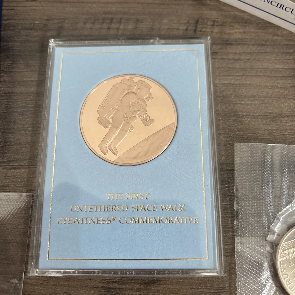 1986  (2) Statue Liberty Half Dollar Mint Coin Box & COA Franklin Space Coin LOT - Image 2 of 4