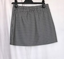 Primark girls black/white skirt, 9-10 year old, new