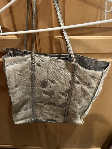 Borsa a mano Holding Horses argento lavaggio acido pelle mucca antropologia usata in ottime condizioni - Foto 4 di 8