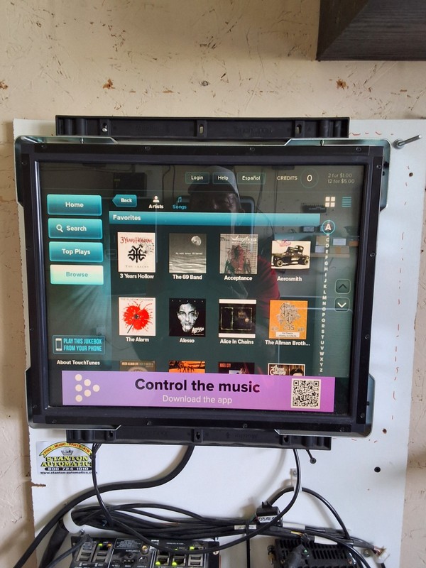 ELO 19'' TOUCHTUNES MONITOR  FOR OVATION JUKEBOX TESTED AND WORKING