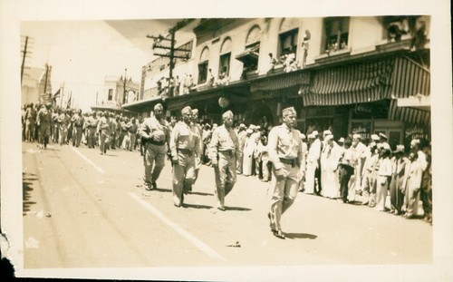Sept 2 1945 VJ DAY Parade Honolulu Hawaii Photo #4 Army soldiers